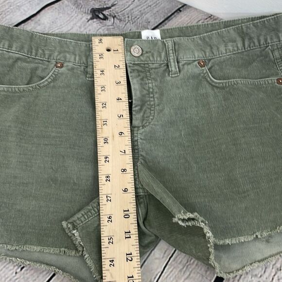 GAP Corduroy Green Shorts Raw Hem size 10 - Picture 12 of 13